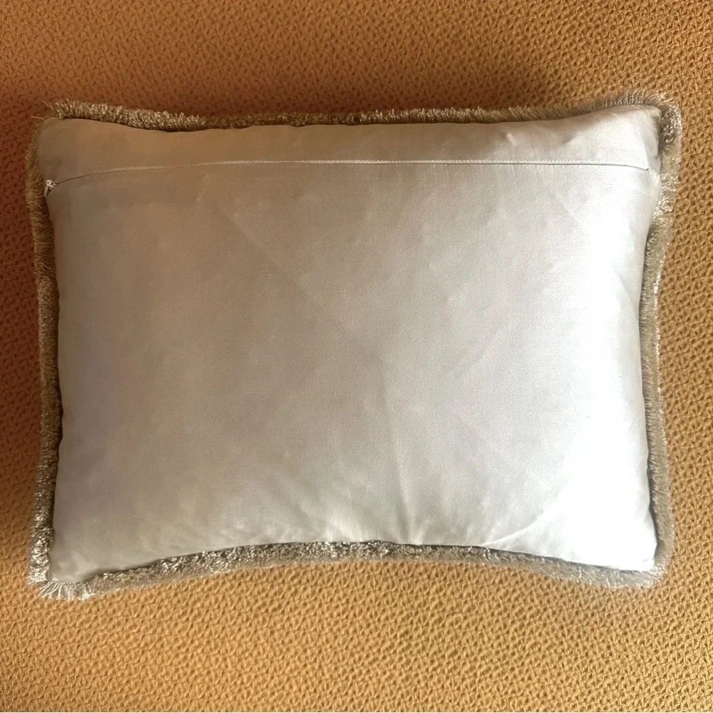 Gerry Nichol, Inc. NY NY Cushions‎ Silk Beaded Handcrafted Aubusson style